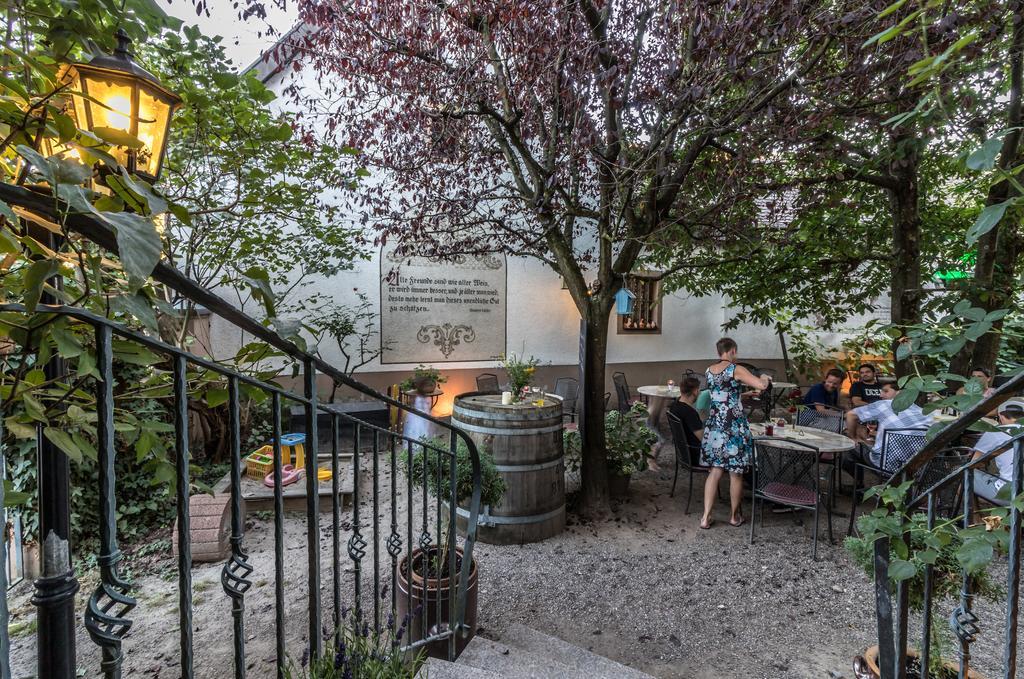 Hotel Loewen Garni Oberrimsingen Eksteriør bilde